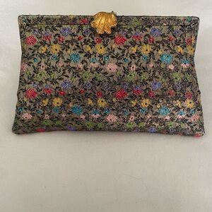 Elegant Floral Vintage Clutch Bag By Dorian